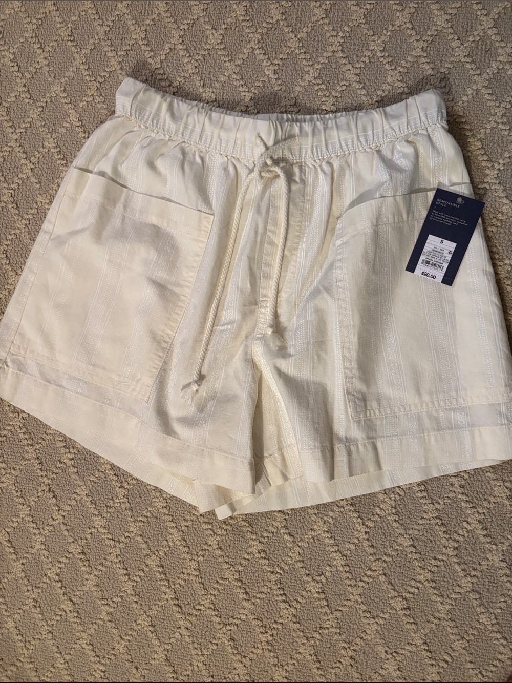 NWT Universal Thread Drawstring Women’s Shorts